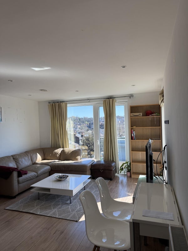 Room Blackheath Road in Greater London