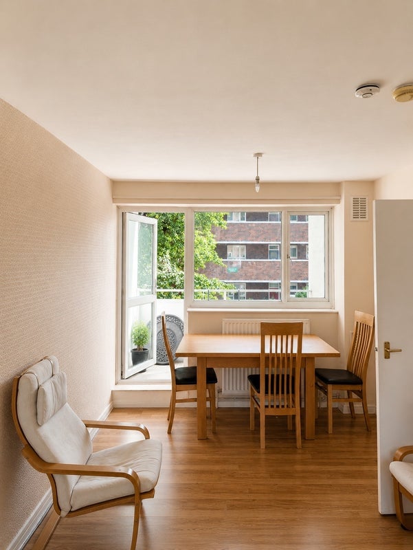 Flat Kennard Street in Greater London