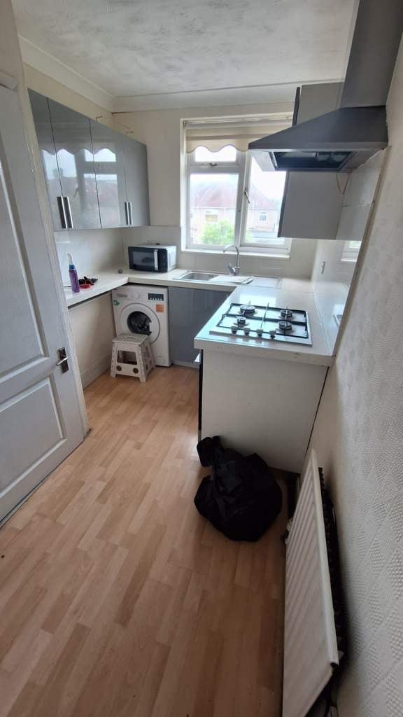 Flat Craven Gardens in Greater London