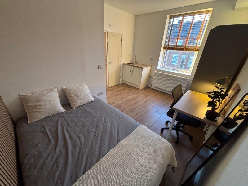 Room Vinery Grove in Leeds