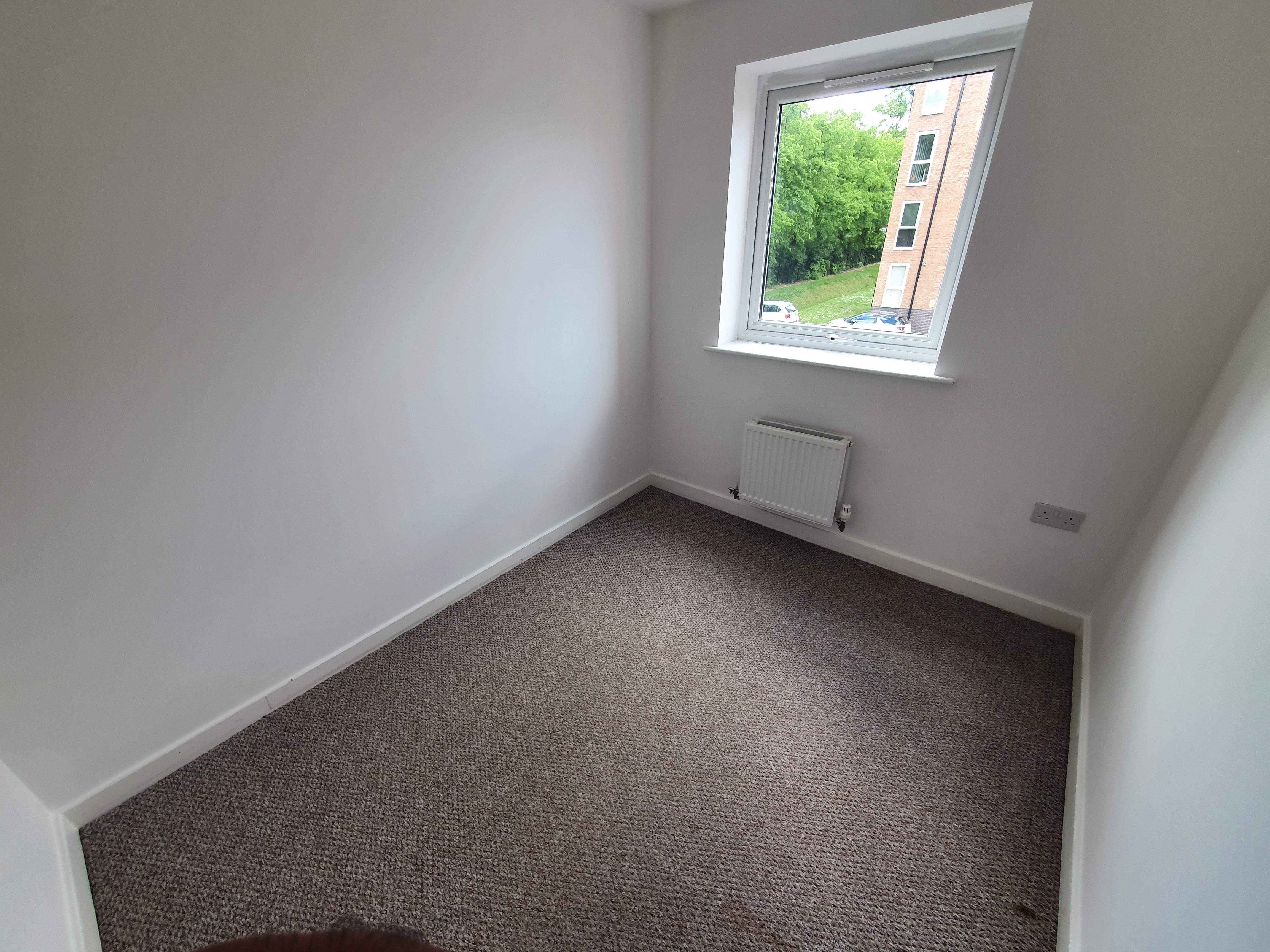 Flat Pavilion Close in Leicester