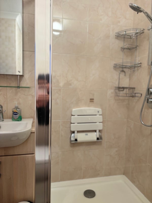 Room Ardshiel Avenue in City of Edinburgh
