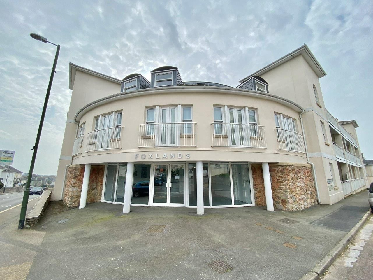 Flat York Road in Torquay