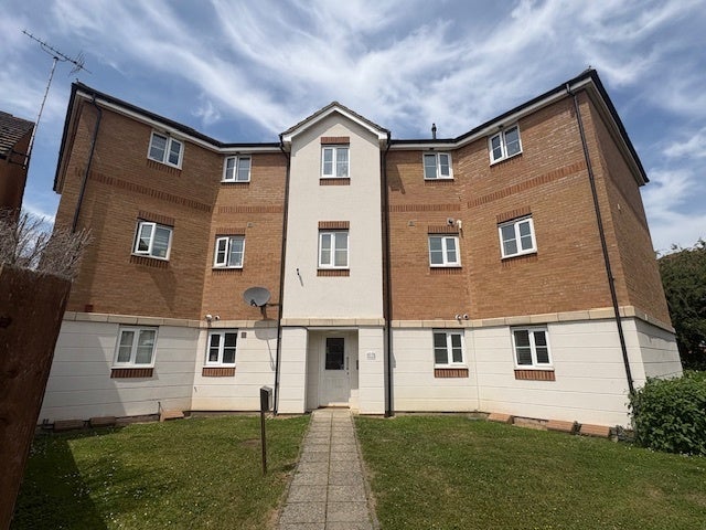 Flat Columbia Road in Broxbourne