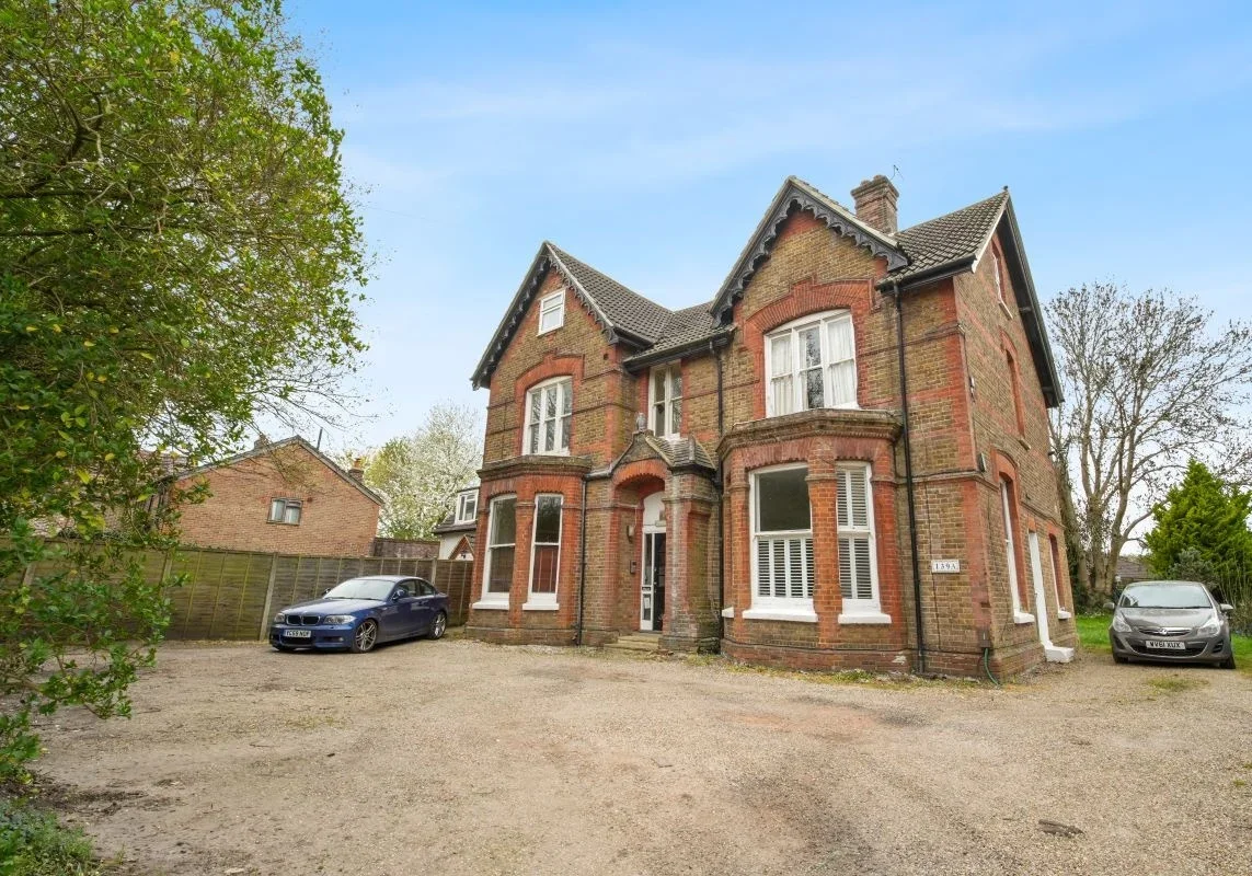 Flat Frenches Road in Reigate and Banstead