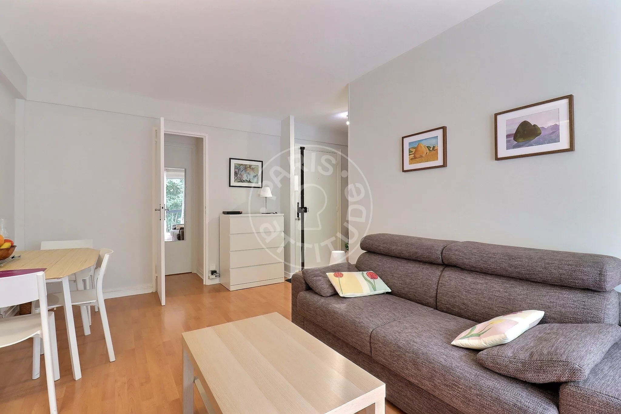 Appartement Rue de la Tour à Paris