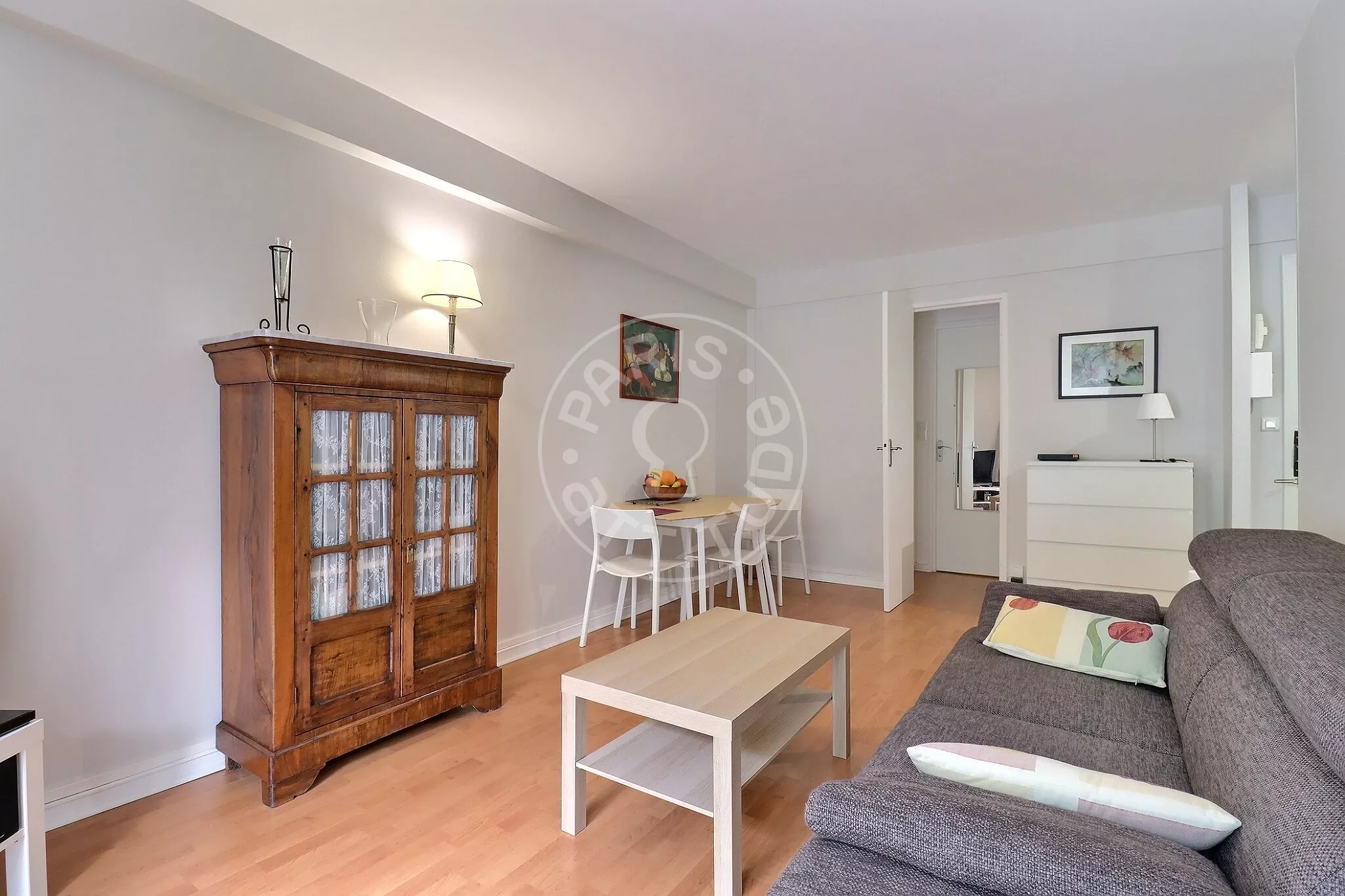 Appartement Rue de la Tour à Paris