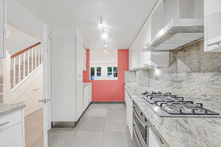 House Byron Mews in Greater London