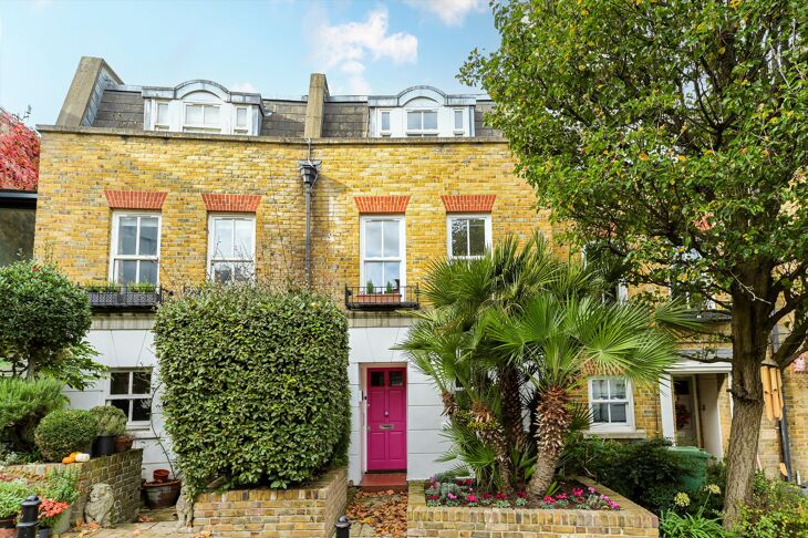 House Byron Mews in Greater London