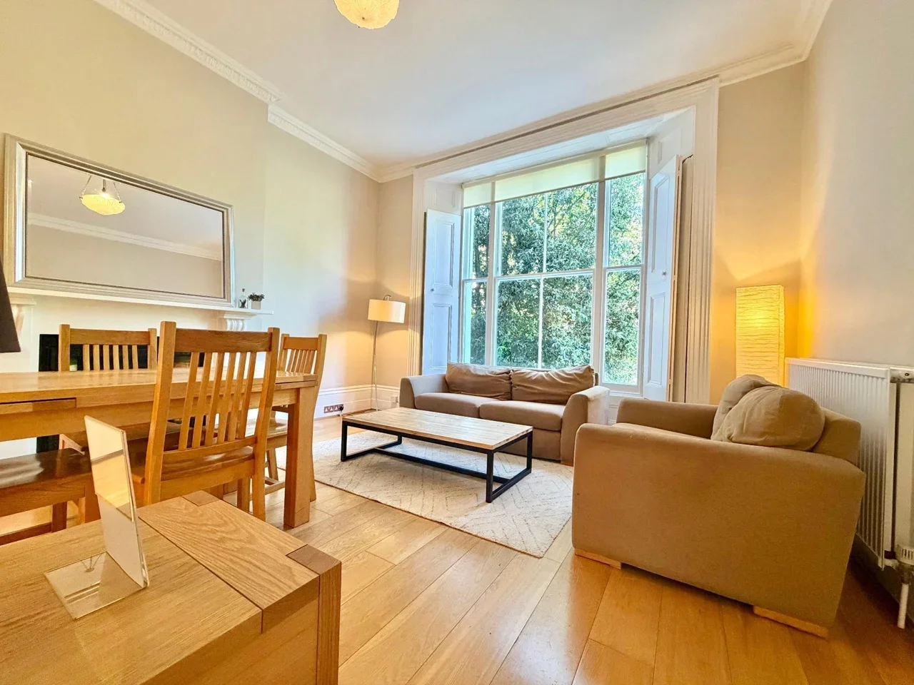 Flat Haverstock Hill in Greater London
