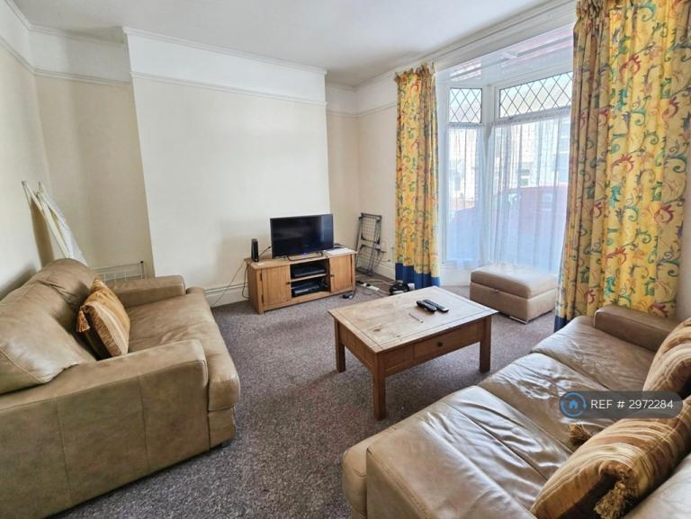 Room Alexandra Terrace in Swansea