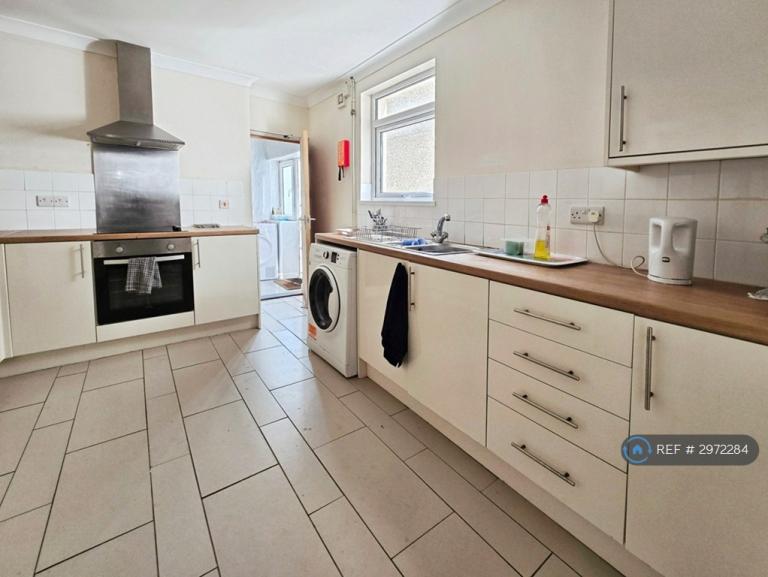 Room Alexandra Terrace in Swansea