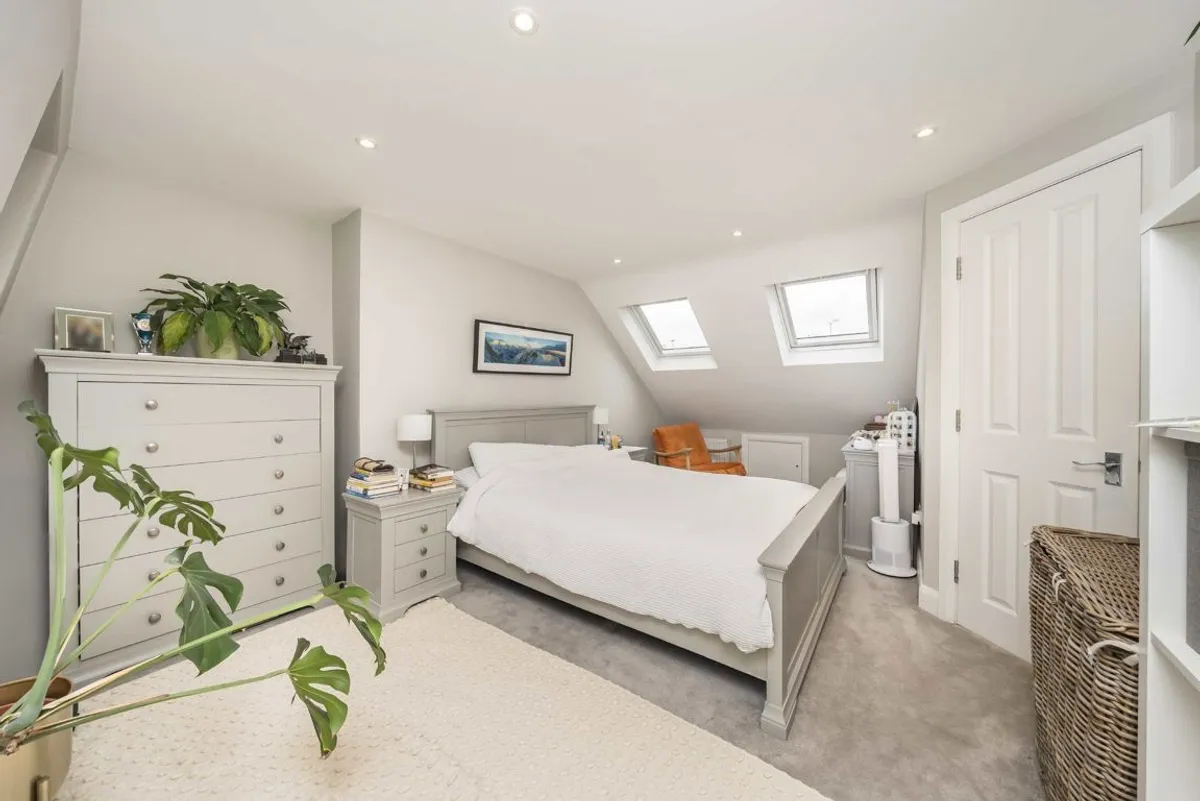 Flat Delia Street in Greater London