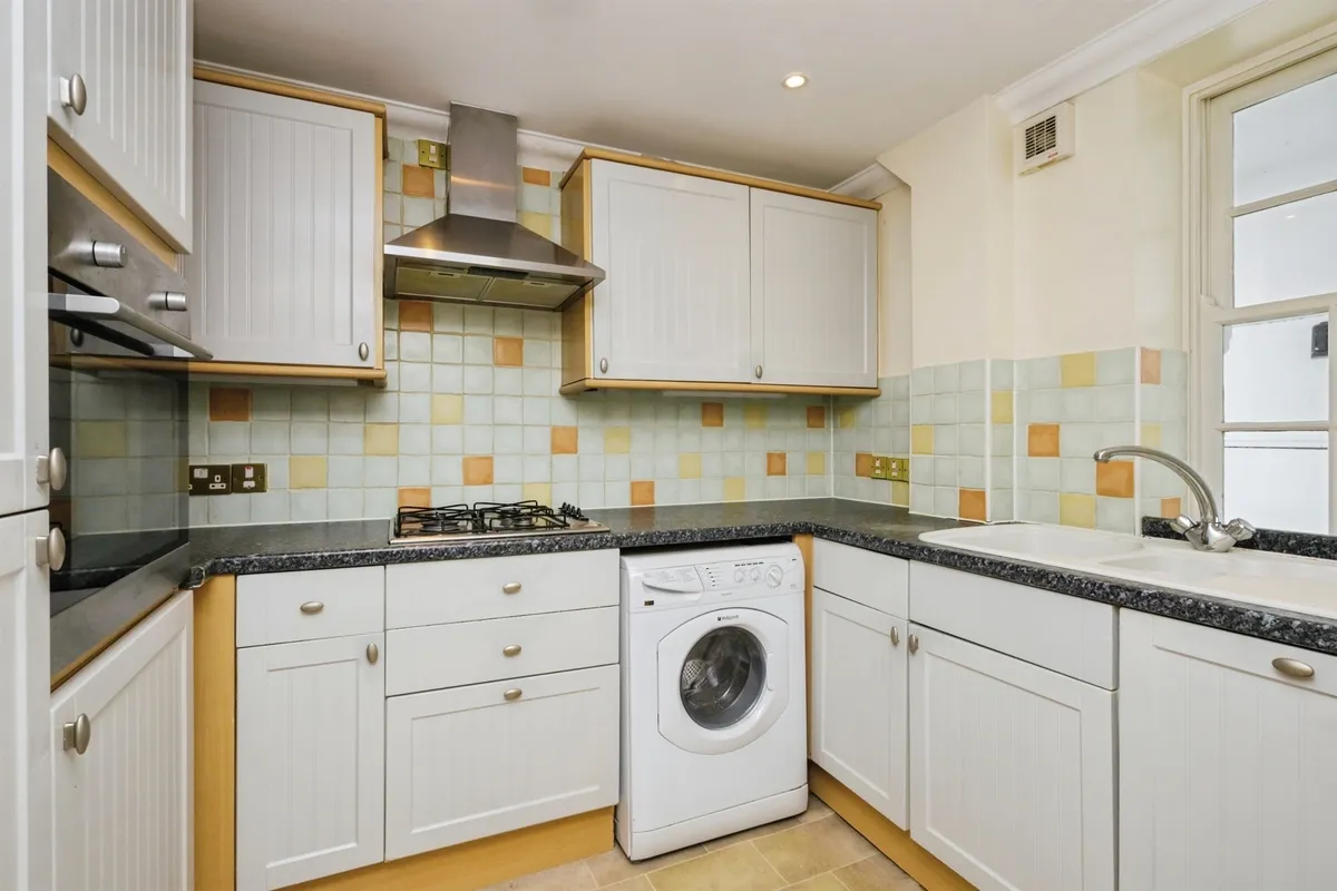 Flat Silverdale Road in Eastbourne