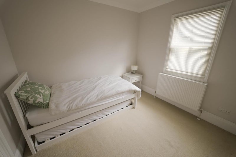 Room Amherst Road in Greater London