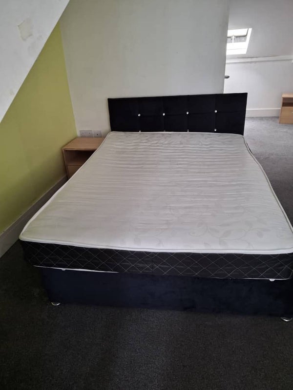 Room Eden House Road in Sunderland