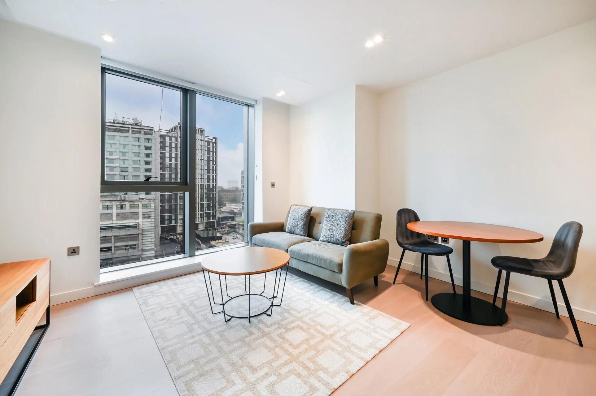 Flat Newcastle Place in City of Westminster