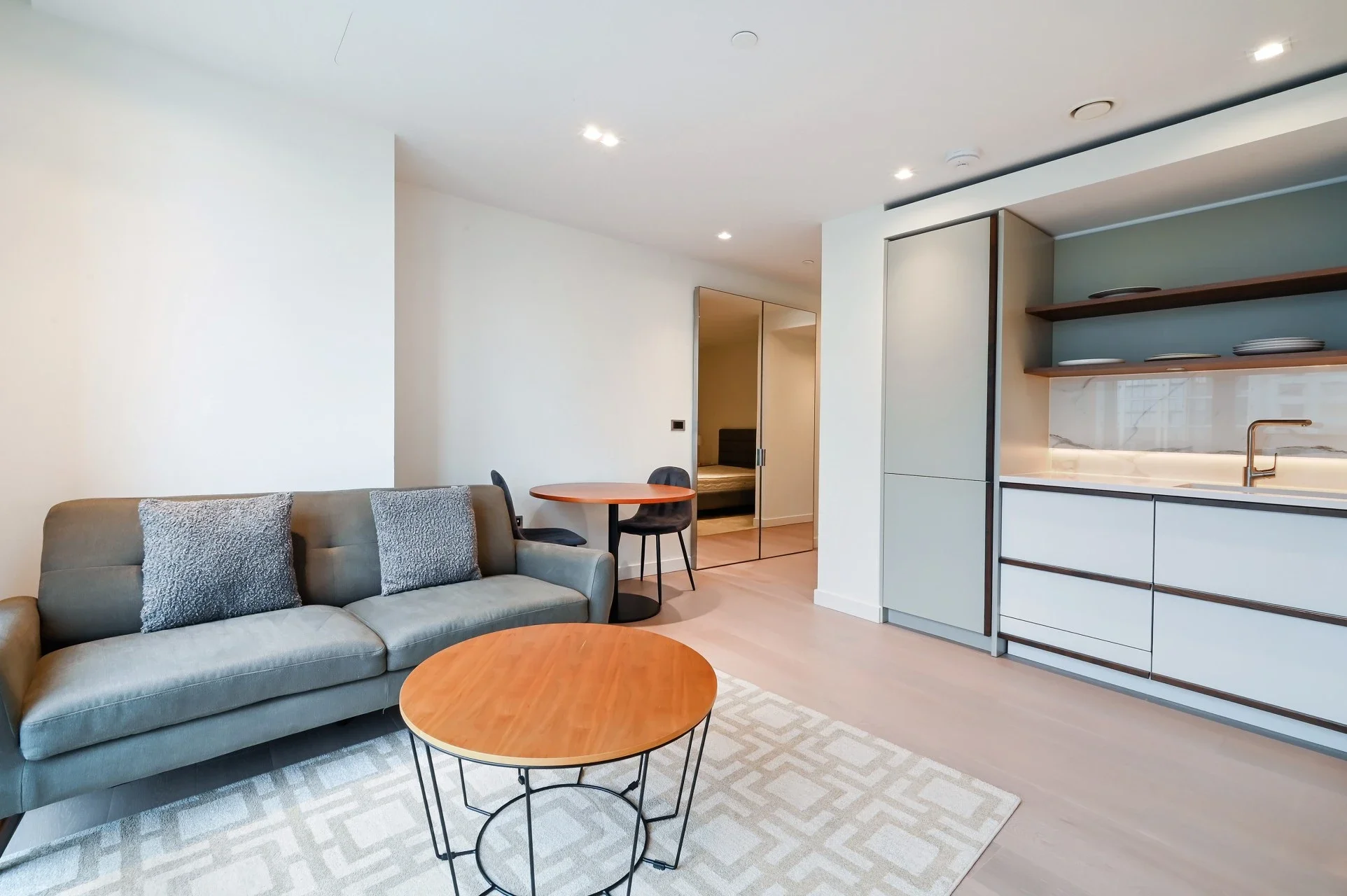Flat Newcastle Place in City of Westminster