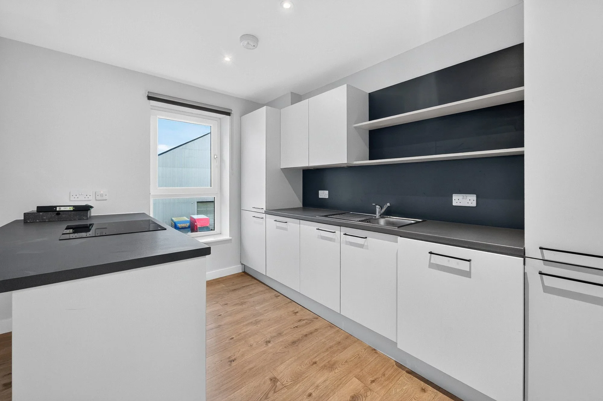 Flat Pillans Place in City of Edinburgh