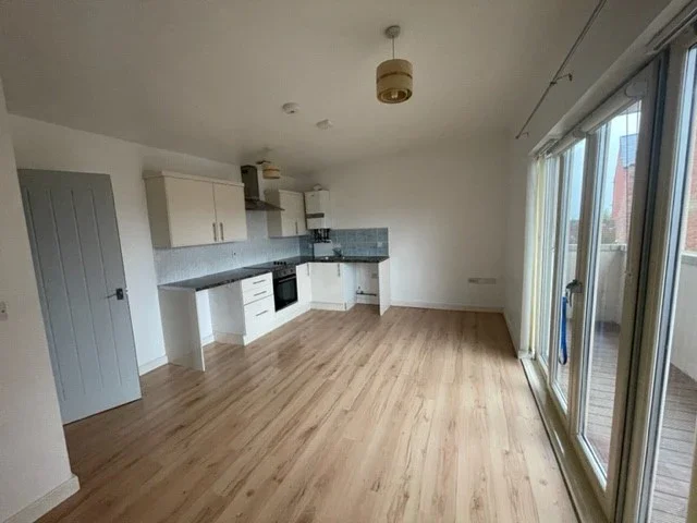 Flat Broad Green in Wellingborough