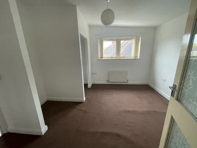 Flat Broad Green in Wellingborough