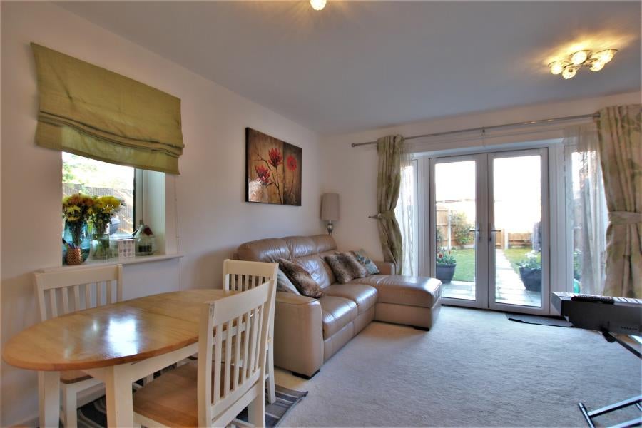 House Hoad Crescent in Woking
