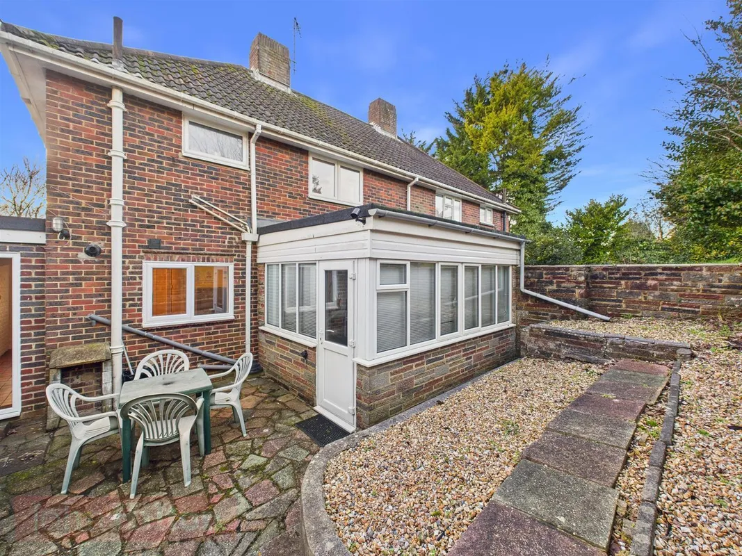 Flat Knepp Close in Brighton