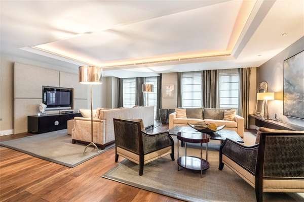 Flat Lancelot Place in City of Westminster