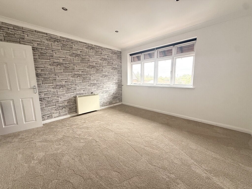 Flat Park Lane in Waterlooville