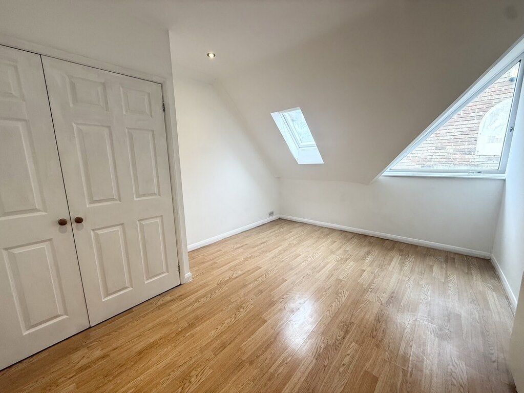 Flat Park Lane in Waterlooville