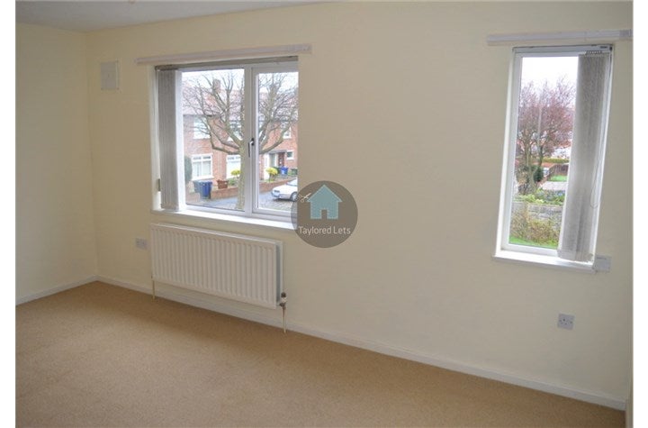 Flat Eshott Close in Newcastle upon Tyne