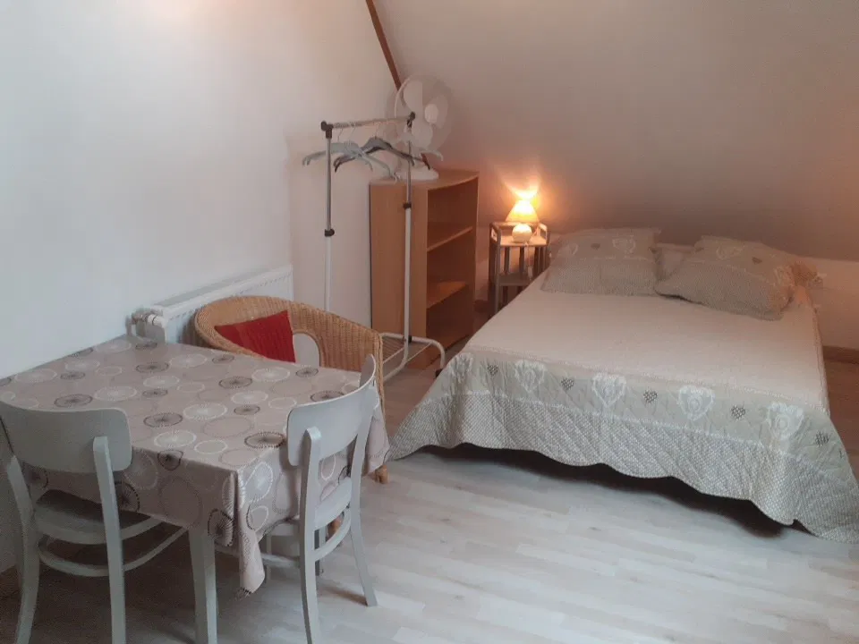 Chambre Rue de Nogent à Sérigny