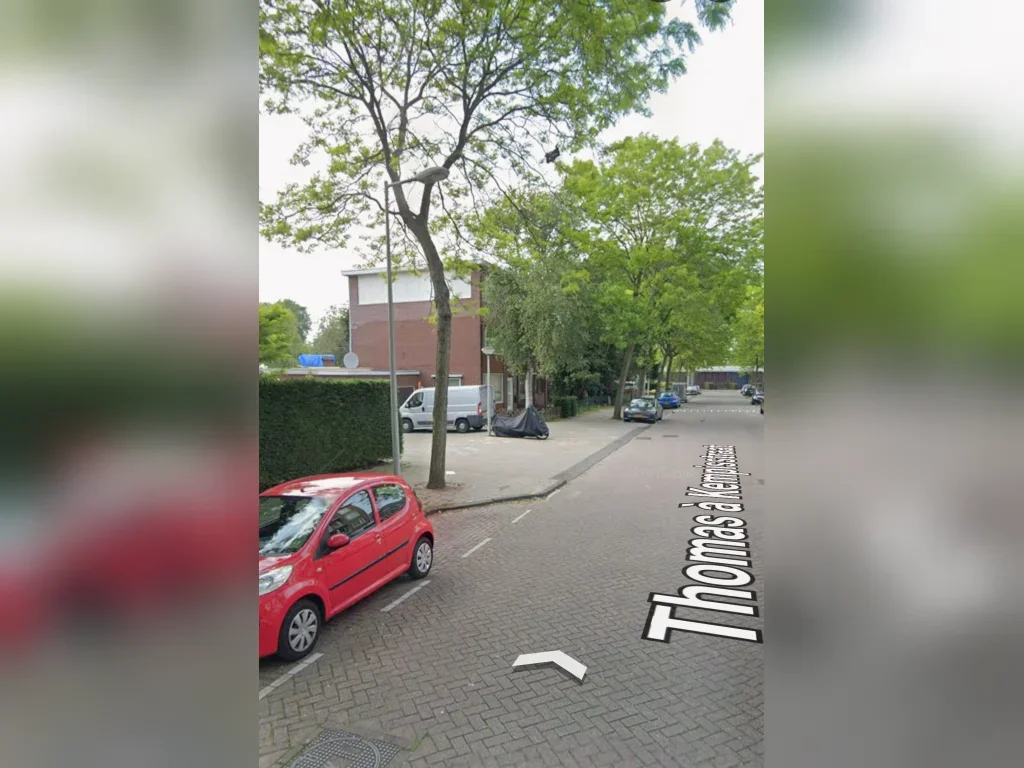 Flat Thomas à Kempisstraat in Amsterdam