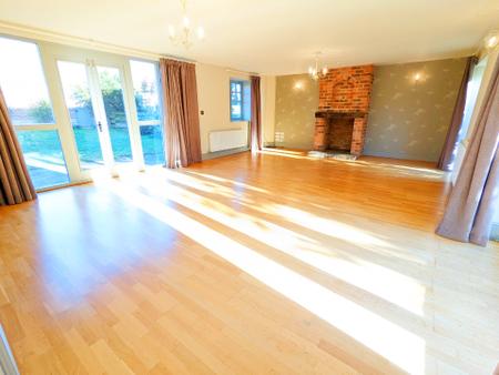 House Ponton Lane in South Kesteven
