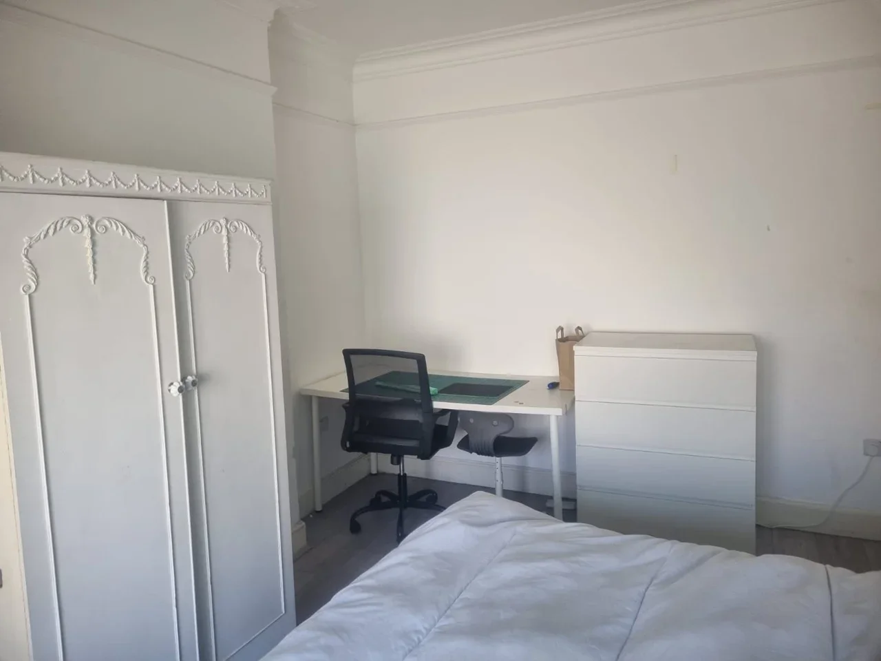 Room Babington Road in Greater London