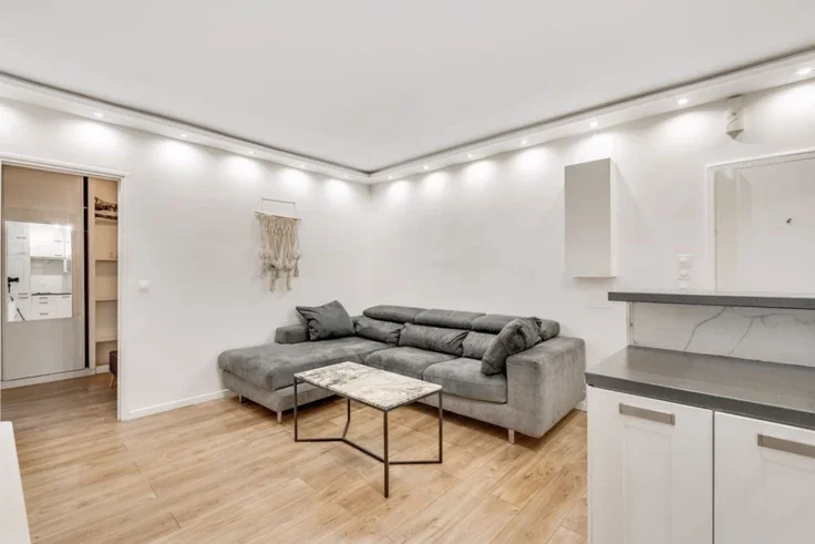 Appartement Rue de Lévis à Paris