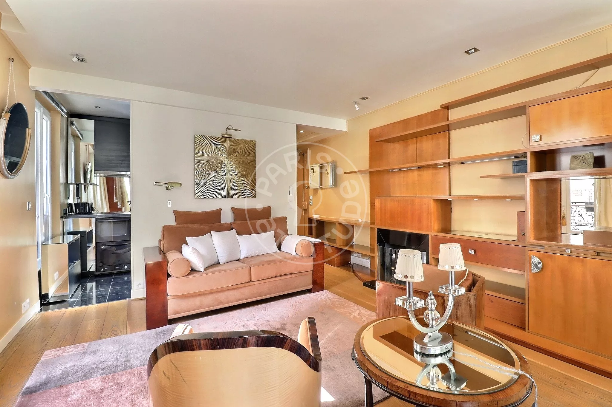 Flat Rue Franquet in Paris