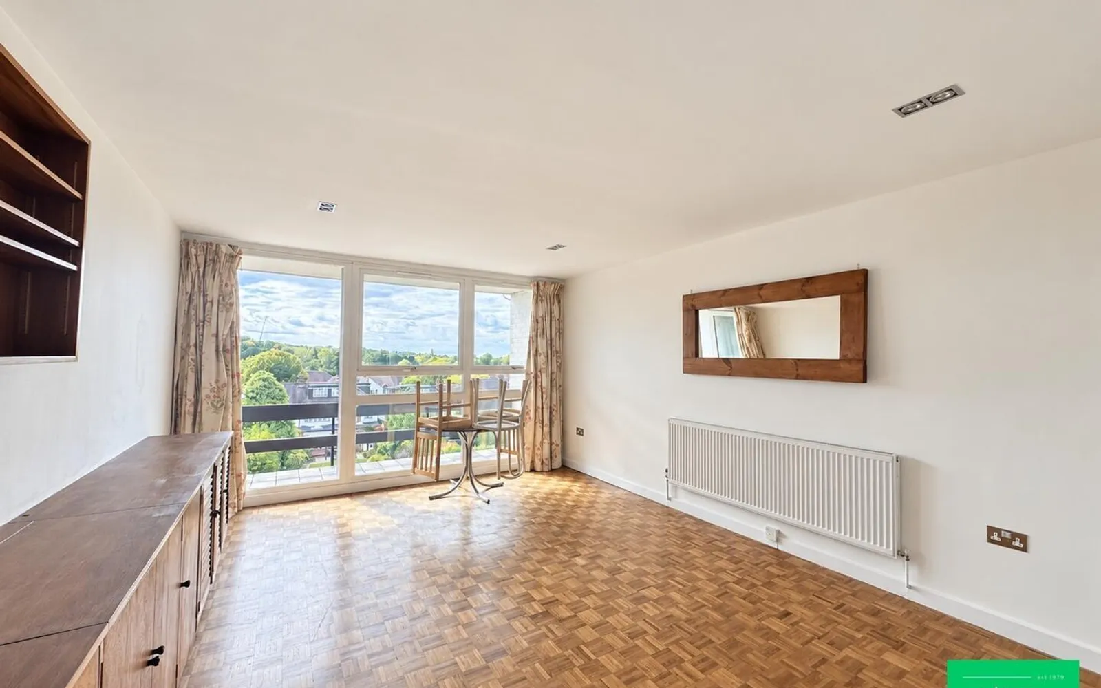 Flat Wellington Place in Greater London