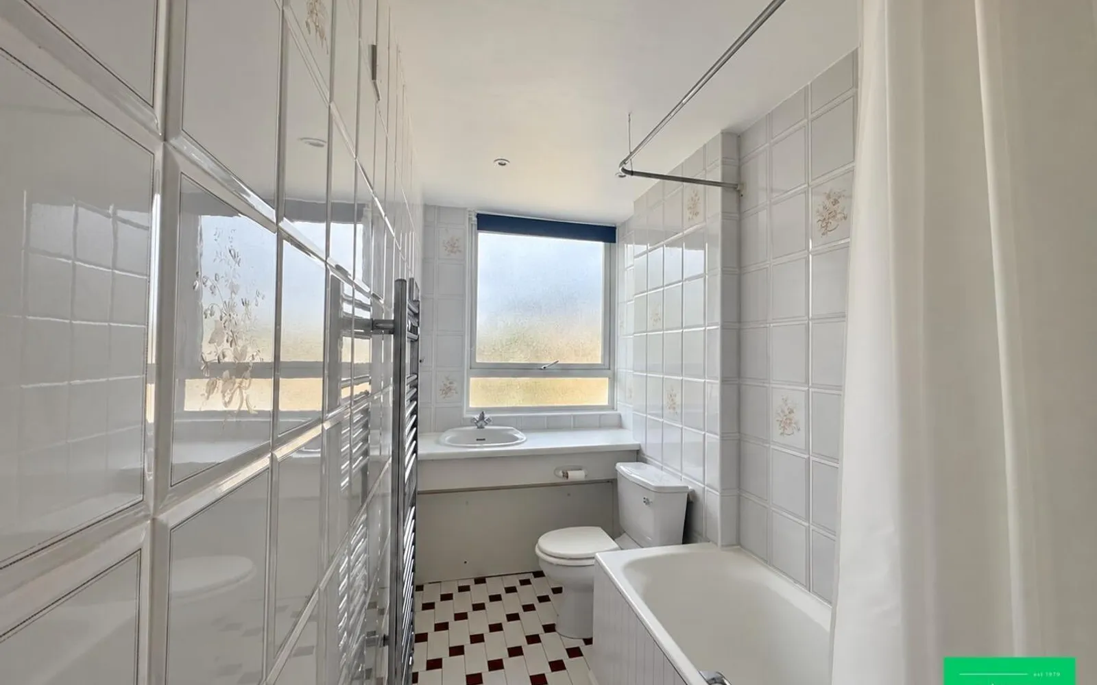Flat Wellington Place in Greater London