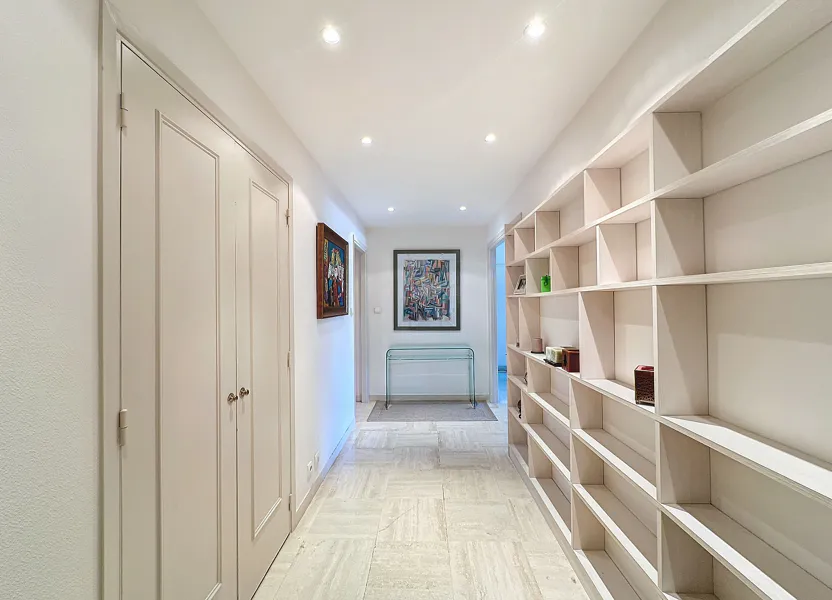 Flat Avenue Montrose in Cannes