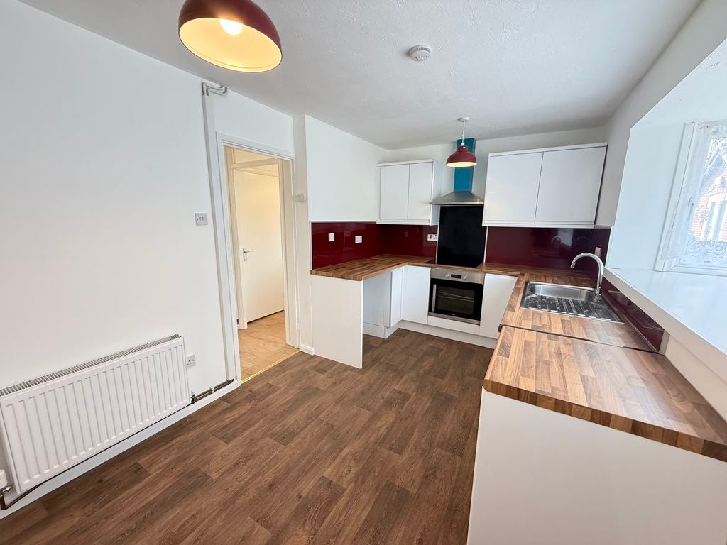 House Mahon Close in Greater London