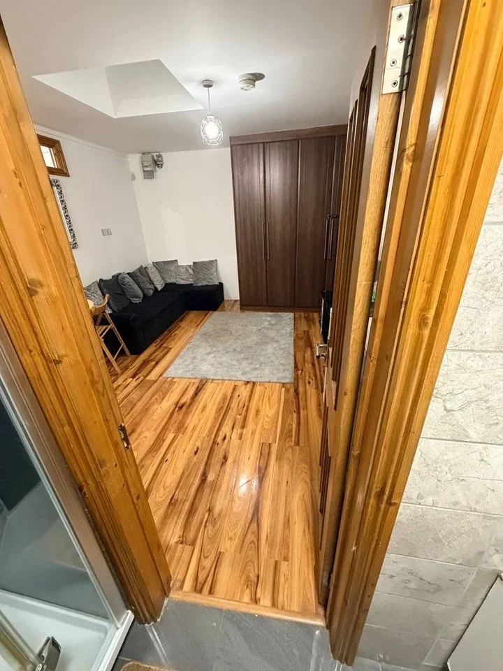Flat Devons Road in Greater London