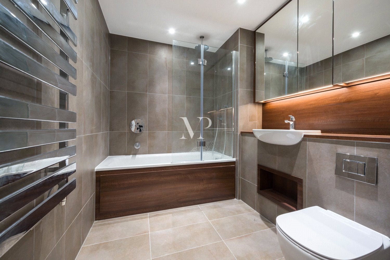 Flat Wandsworth Road in Greater London