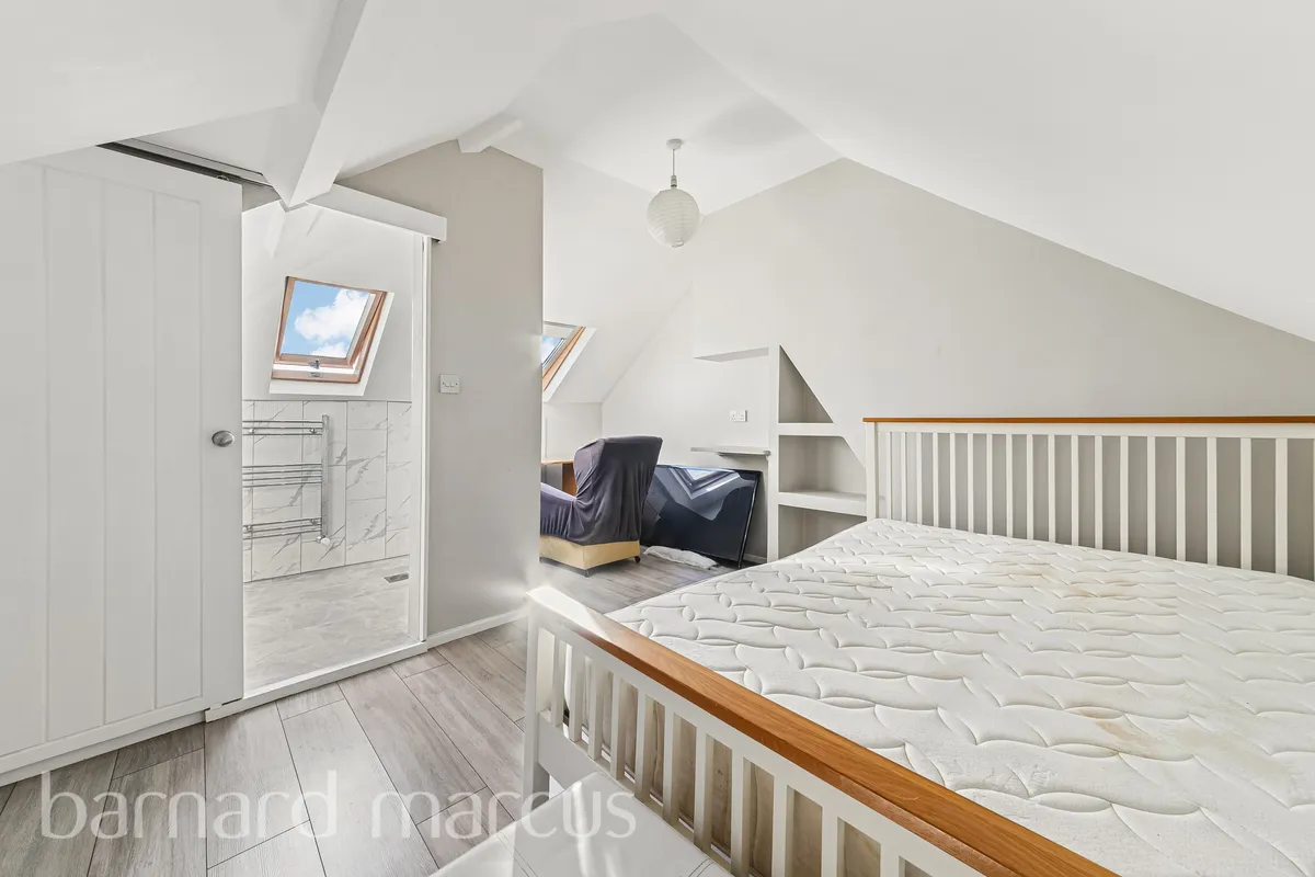 House Wide Way in Greater London