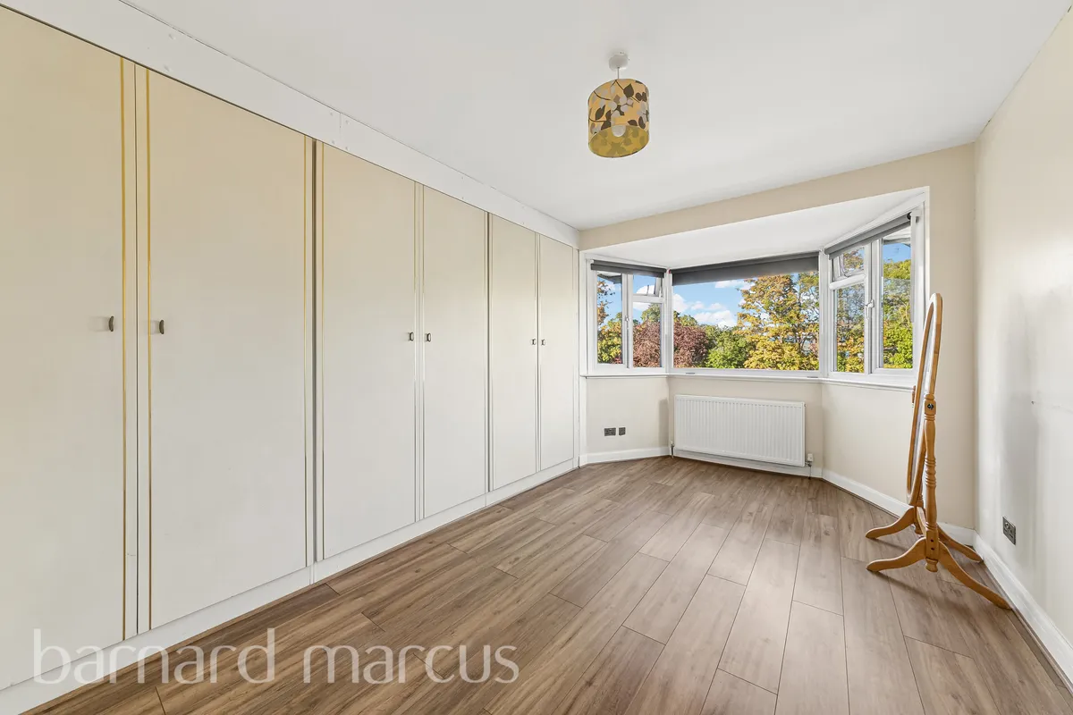 House Wide Way in Greater London