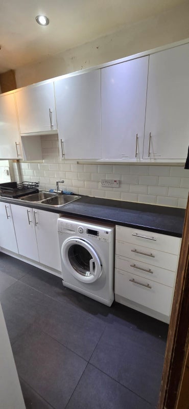 Room Grenaby Avenue in Greater London