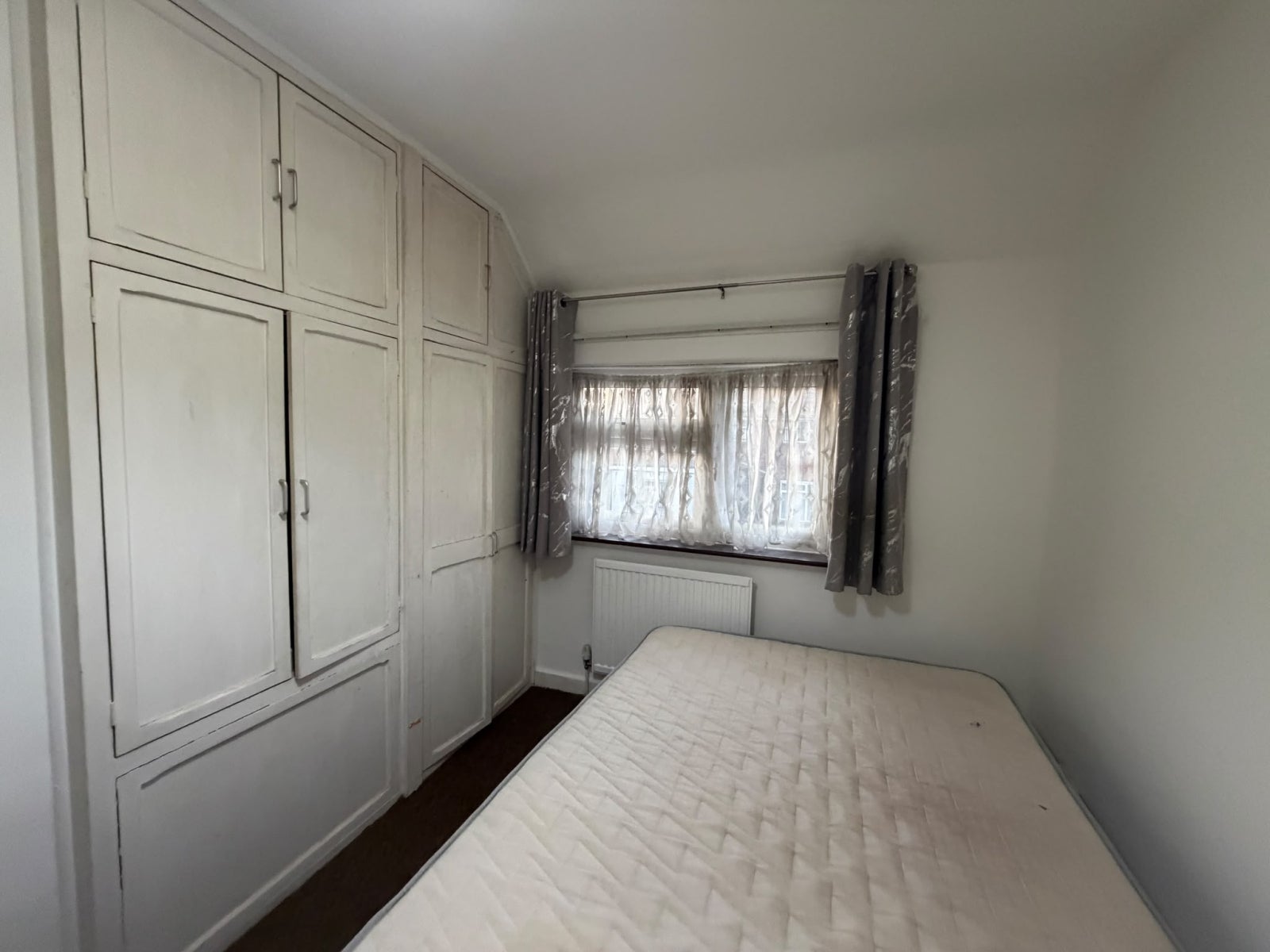 Room Felton Road in Greater London