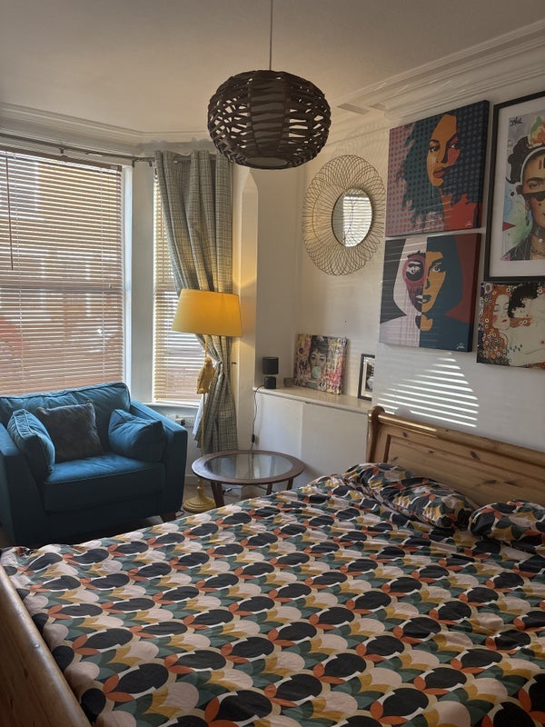 Room Querneby Road in Nottingham