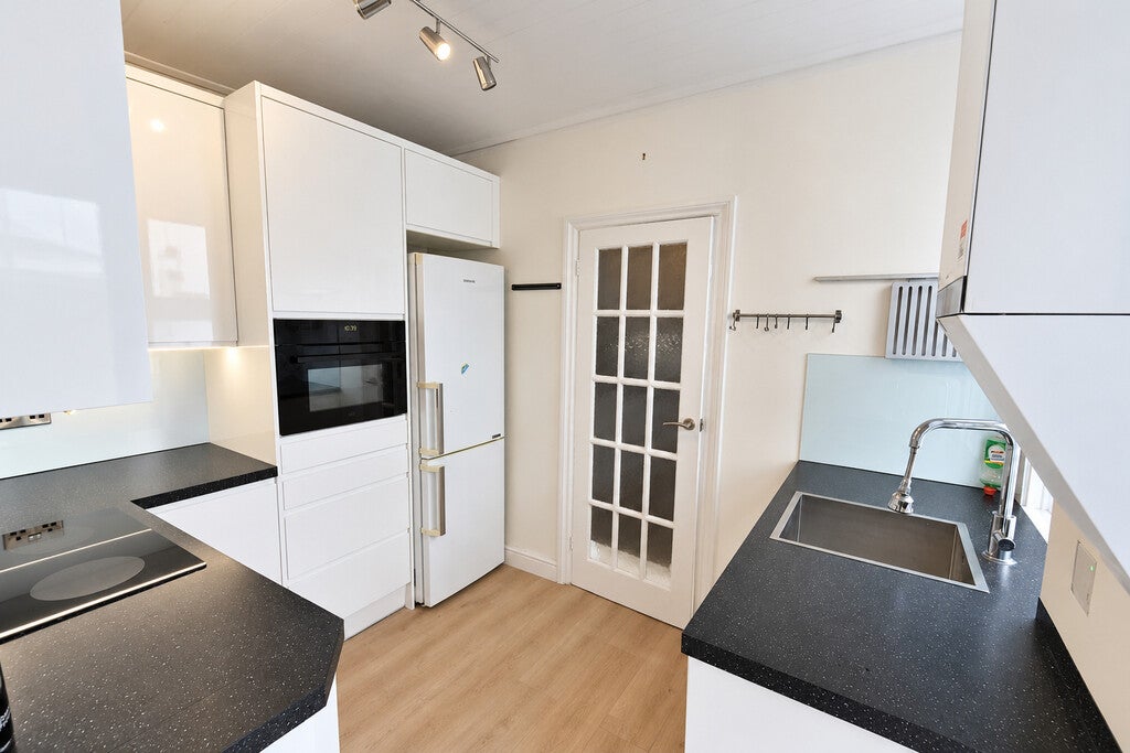 Flat Frith Road in Portslade by Sea