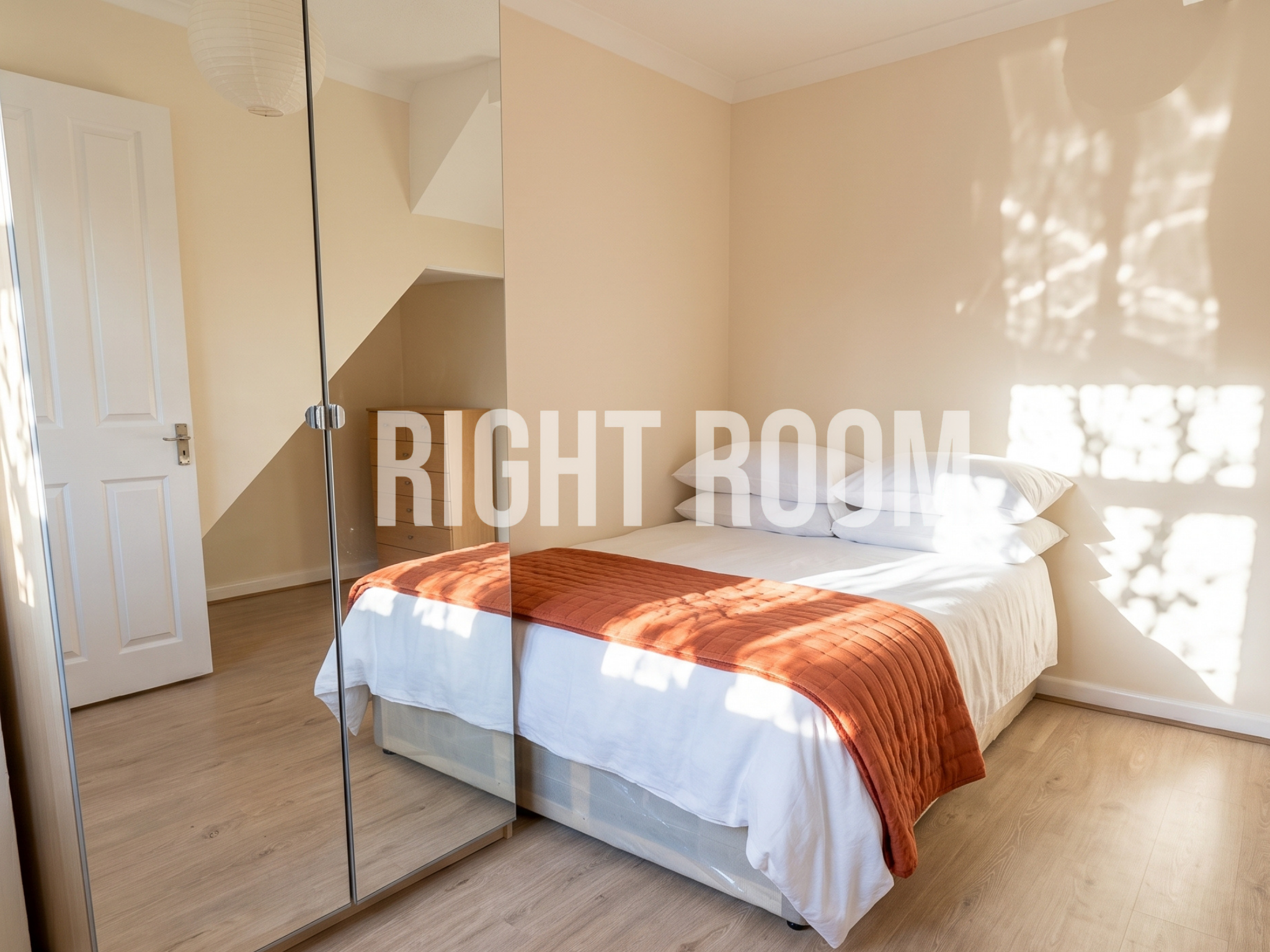 Room Capstan Square in Greater London